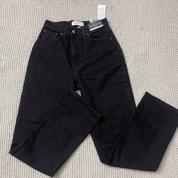 Abercrombie & Fitch Denim - Abercrombie The 90’s Straight Jean